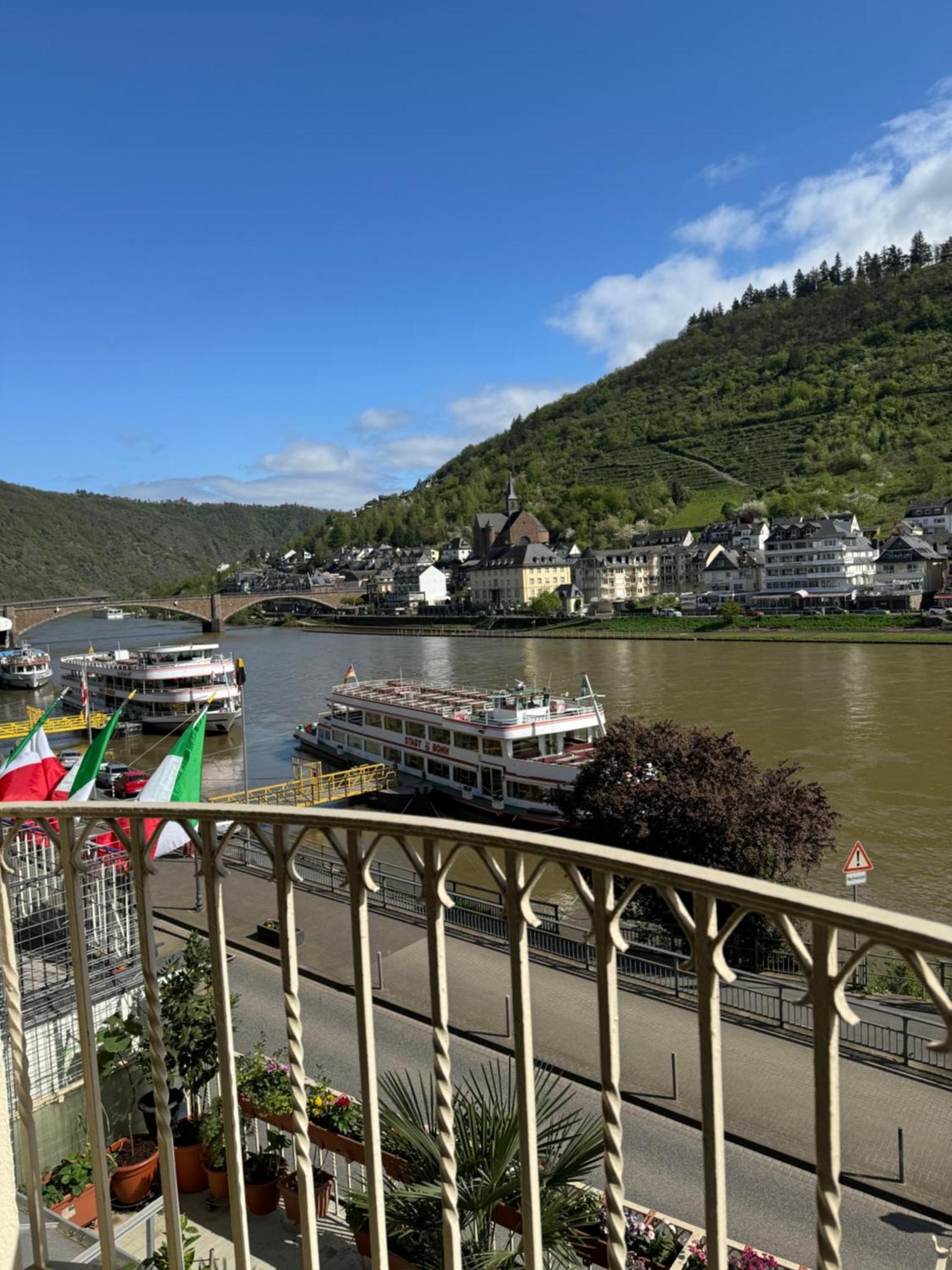 Holiday Apartment mit Moselblick in Moselhaus Cochem Exterior foto